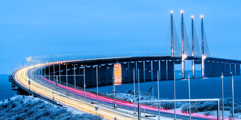 Øresundsbroen i vinterbelysning