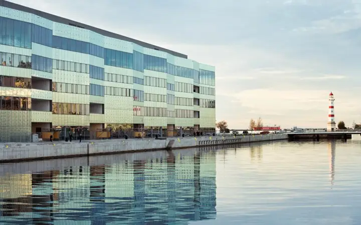 Kentaroo Tryman Malmo University 4266